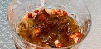 Кухарі розповіли, як смачно приготувати варення з волоського горіху