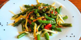 Кухар розповів, як приготувати простий салат зі спаржевої квасолі