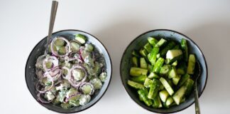 Кухарі дали рецепт освіжаючого салату, який охолоджує у спеку