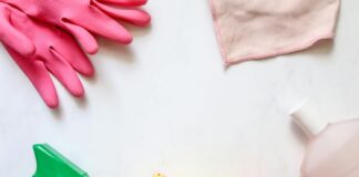 Дізнайтеся, що все-таки не варто мити за допомогою білизни та хлорки