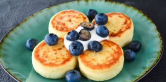  Кухарі назвали рецепт сирників без яєць