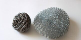 Експерти показали, як в побуті використовувати металеві губки не для посуду