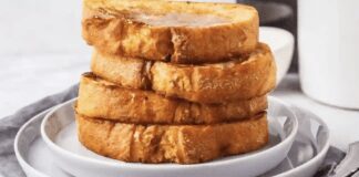 Рецепт грінок в омлеті на сніданок 