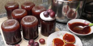Кондитер розповів, як просто і смачно приготувати сливове варення