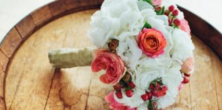 Садівник розповів, як зробити живці із зав'ялого букета