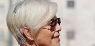 Перукарі назвали 5 популярних стрижок на коротке волосся для жінок після 50