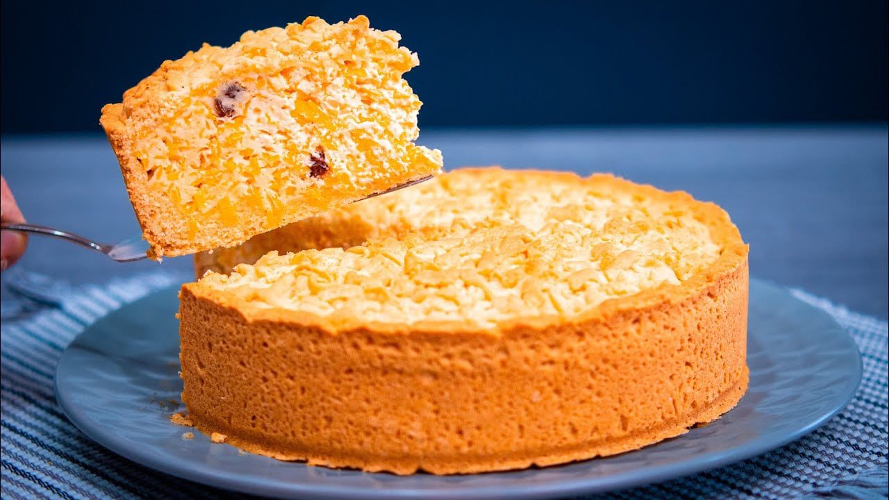 Кулінари поділилися рецептом смачного пирога з 3-х інгредієнтів