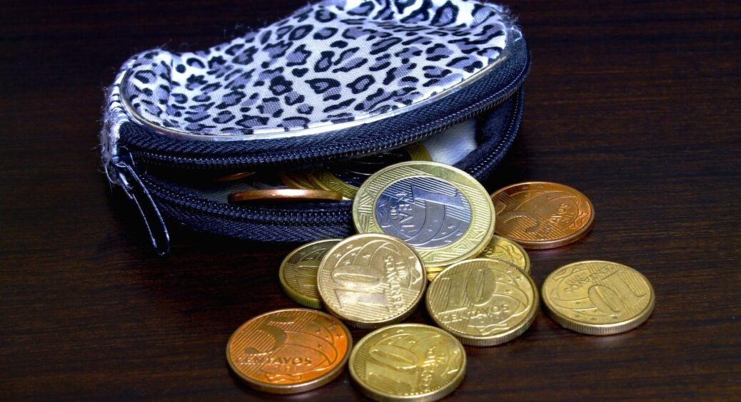 Мама вчила: перед Новим роком обов’язково зробіть це з гаманцем – прикмета дійсно працює на достаток в плюс 