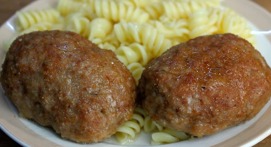 Сусіди збіглись на запах цих незвичайних котлет: спробувала 1 раз і тепер готую 7 днів на тиждень 