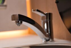 water-tap-7394860_1920 