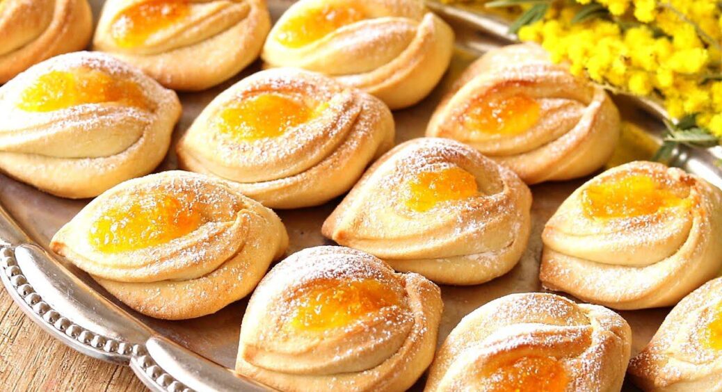 Це печиво з варенням у духовці в рази смачніше за магазинне: випікаю по 100 шт. – і все змітають за 5 хвилин 