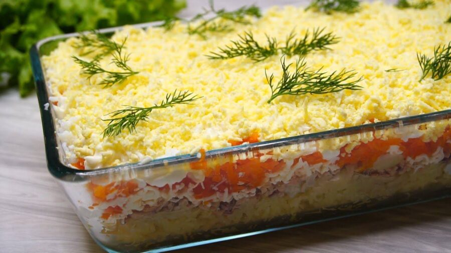 Кулінари розповіли, як зробити салат Мімоза ще смачнішим