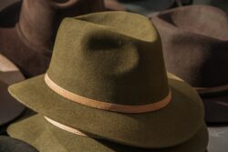 Як очистити головні убори в домашніх умовах 