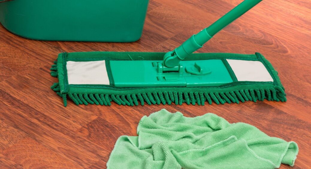 Почула сморід у квартирі, одразу перевірила 5 місць, які завжди “тхнуть”: лайфхак, перевірений 17 роками 