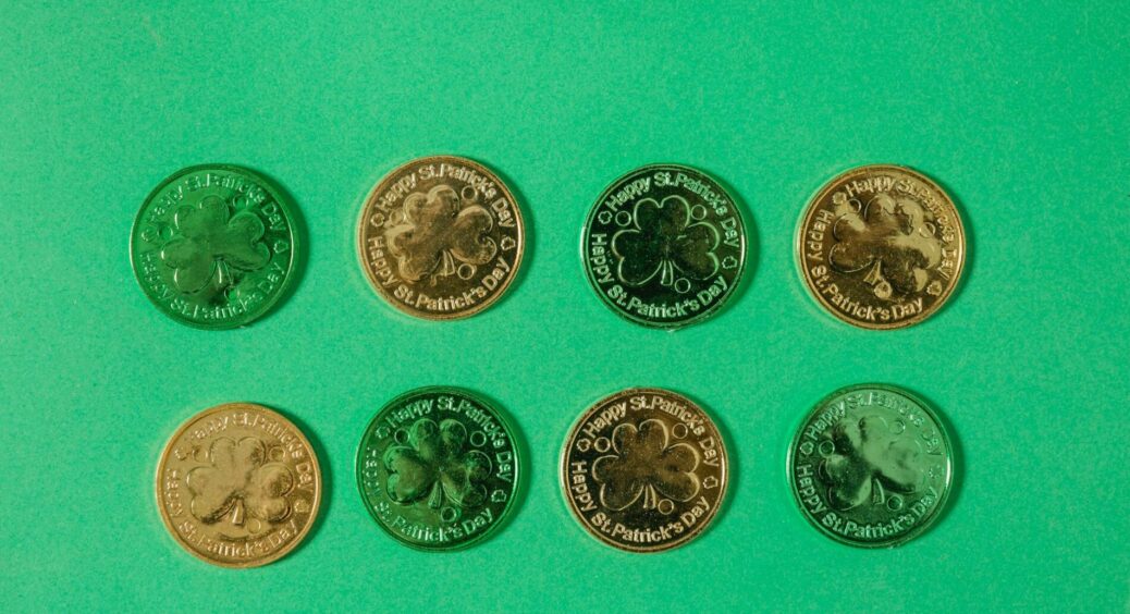 Бачу розпродаж – біжу туди, але з розумом: 5 простих порад, як ще вигідніше купувати речі зі знижками 