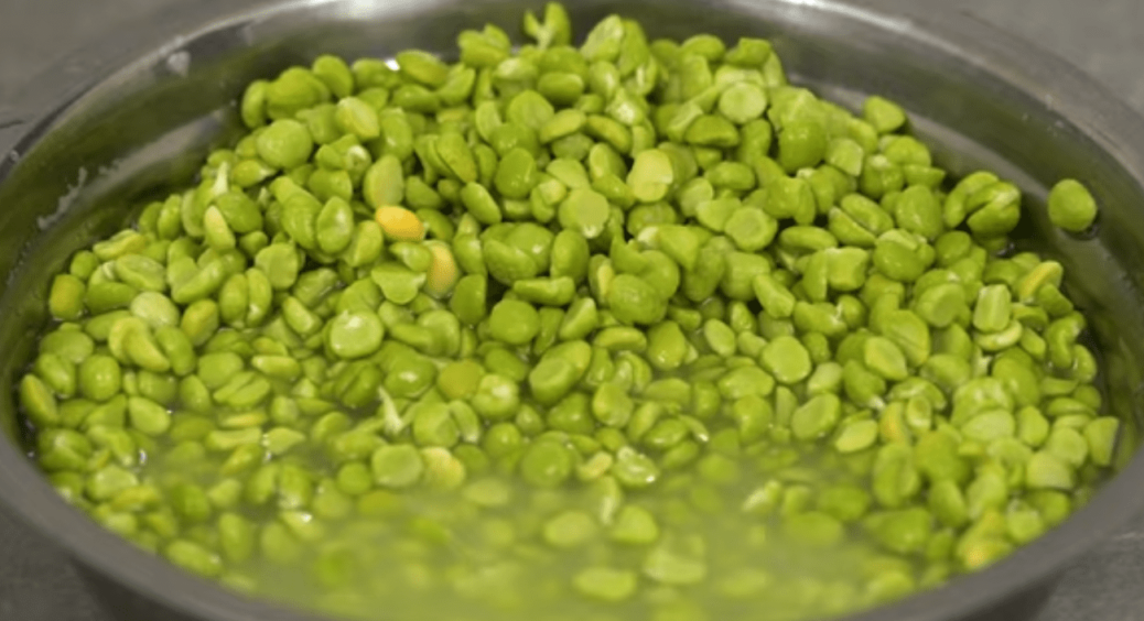 За кордоном сухий горох не вживають, а у нас — залюбки: дізналась, чи треба його замочувати перед варінням 