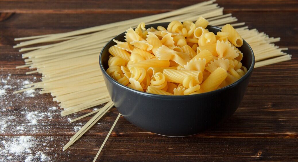 Діти здивували ідеєю, а я зробила шедевр! Запечена вермішель — смаколик до чаю всього за 30 хвилин 