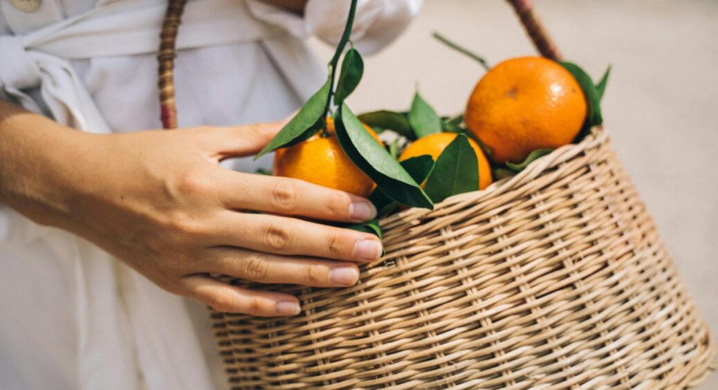 Купила дешеві мандарини, а вони кислі – аж зуби зводить: кладу їх у воду з 1 температурним режимом 