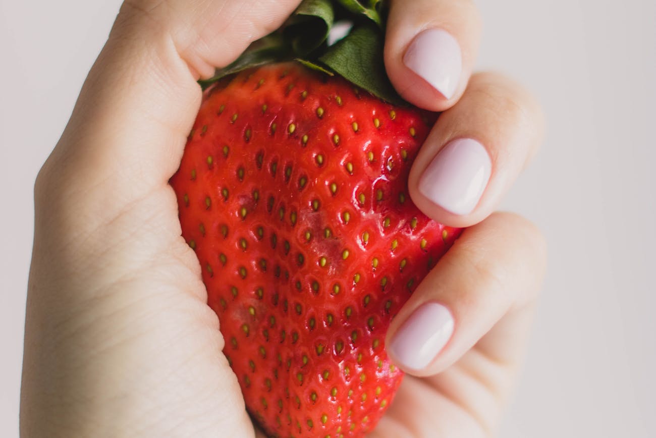 Садівники розповіли, як виростити полуницю з насіння