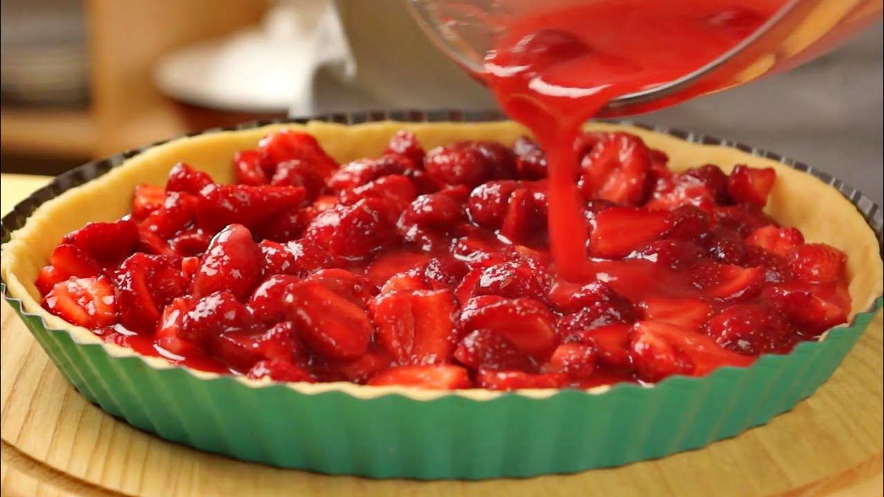 У магазині такий точно не вийде купити! Фантастично смачний і ароматний пиріг із замороженою полуницею