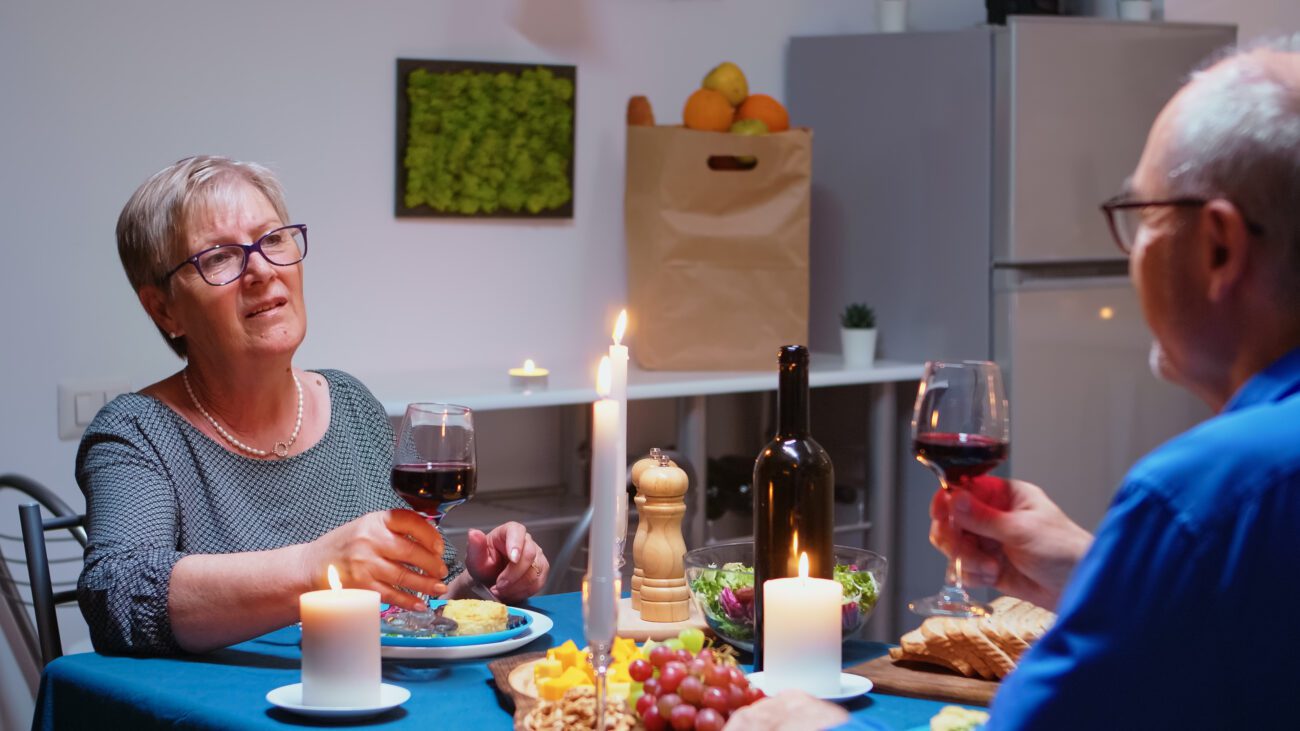 Експерти оприлюднили список продуктів, які варто прибрати з раціону літнім людям