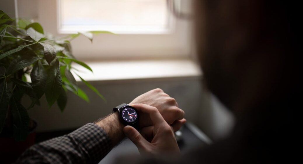 Як раніше вже не буде: в Україні не скасовують перехід на зимовий час – коли у 2025 році це відбудеться 