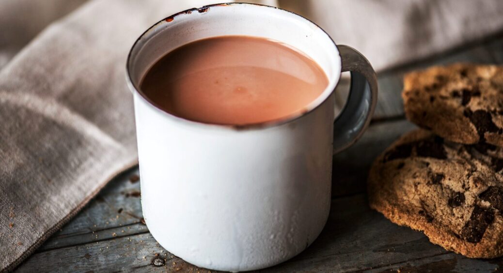 Тепер не купую гарячий шоколад у кавʼярнях за мільйон грошей: готую вдома в 1000 разів смачніше 