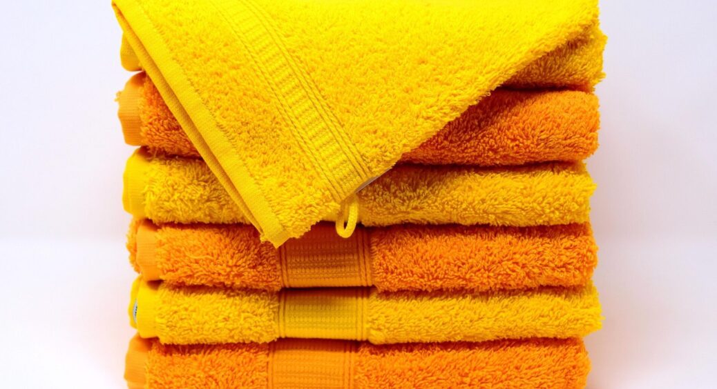 Свекруха побачила, що я роблю з рушниками – і “покрутила” біля скроні: 5 звичок, які час залишити в минулому 