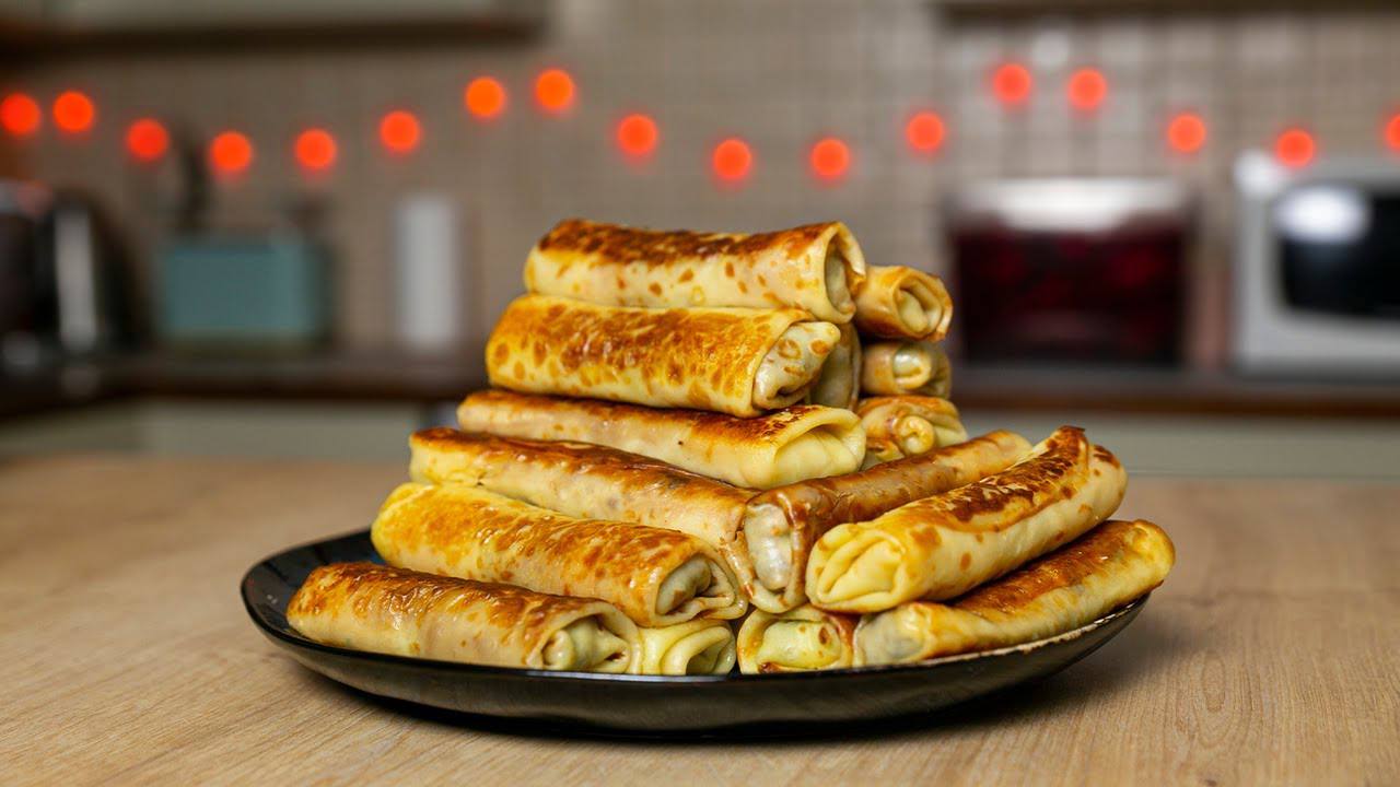 Шеф-кухарі розповіли, як приготувати смачні млинці з м'ясом, запечені в духовці