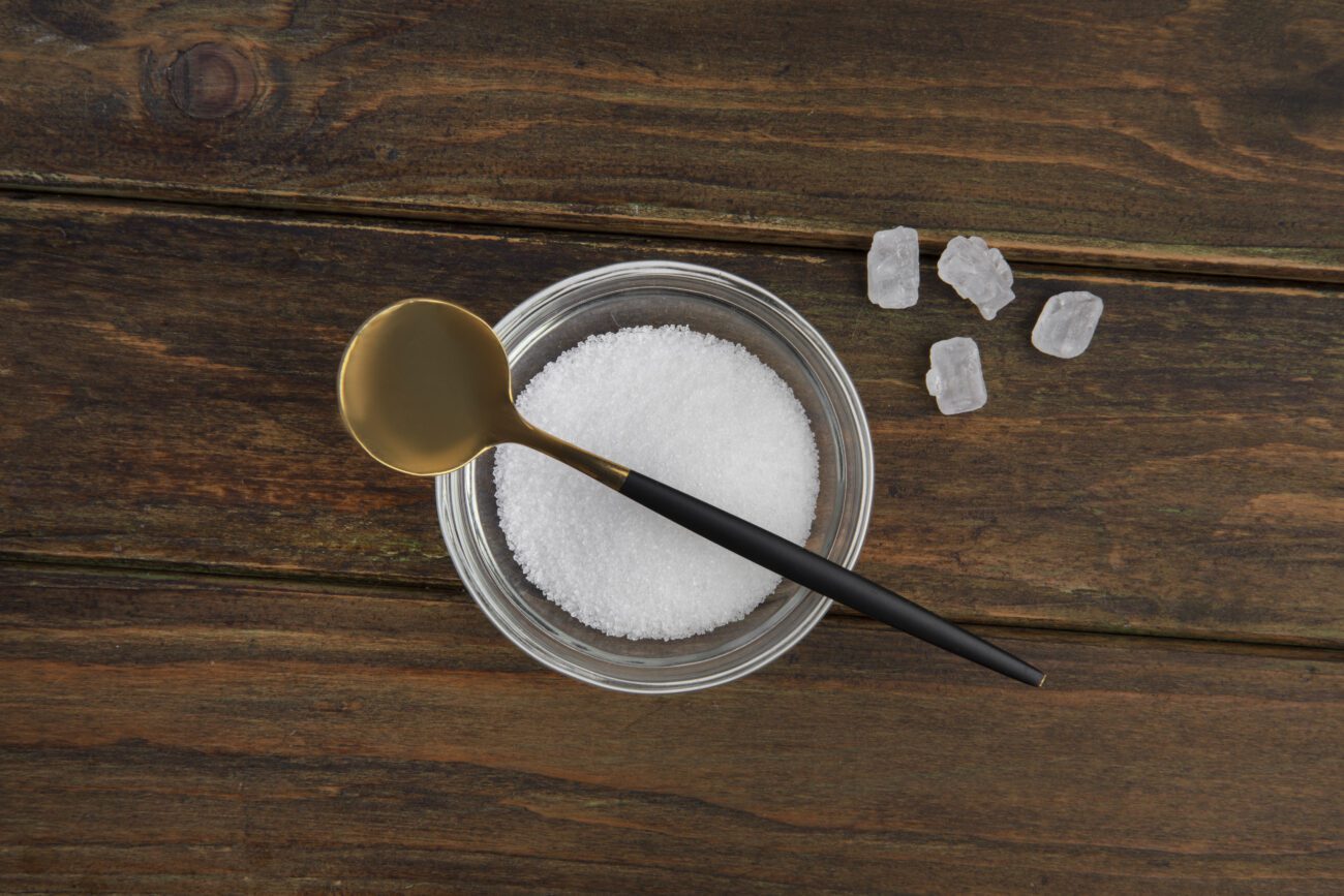 Кулінари поділилися швидкими способами розморожування мʼяса 