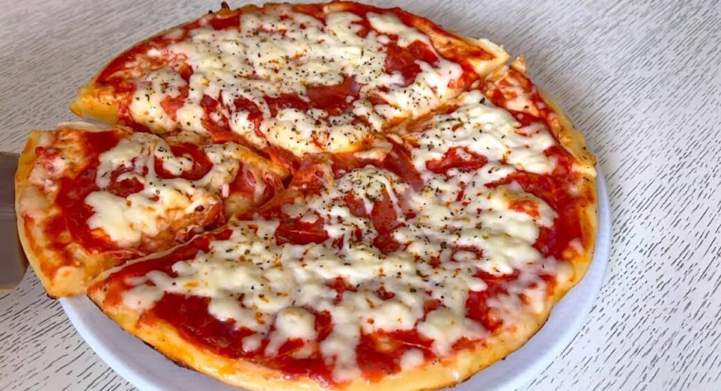 “Вициганила” в Київській піцерії рецепт цього соусу із 4 інгредієнтів: тепер будь-яка піца вдома — шедевр 