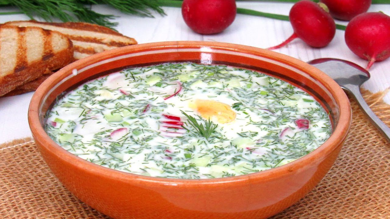 Кулінарні експерти розповіли, чим можна замінити ковбасу в окрошці без втрати смаку страви