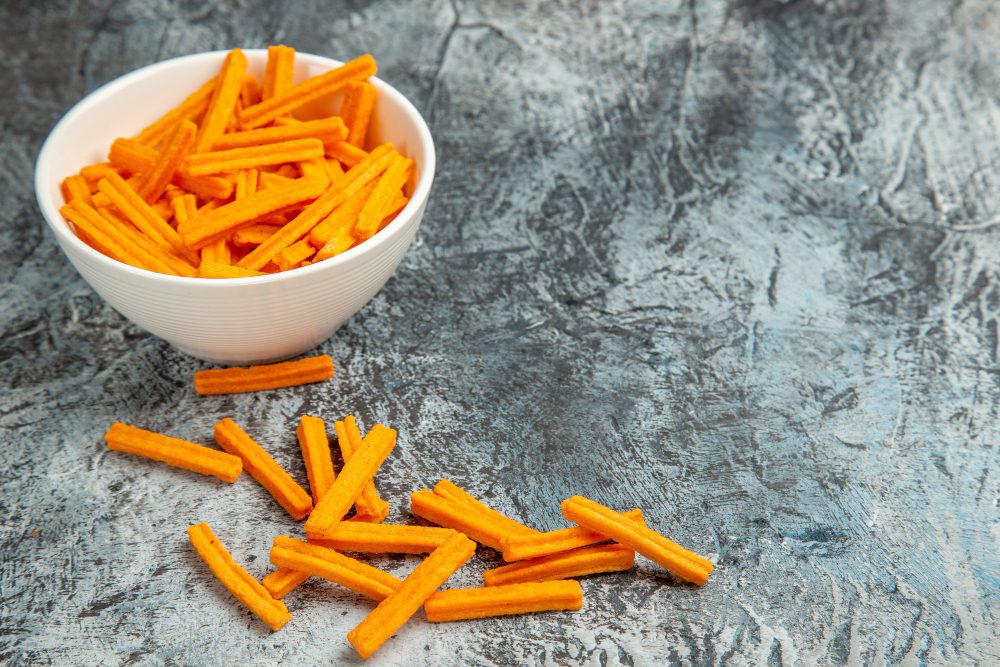 Кухарі пояснили, чим замінити магазинні чіпси