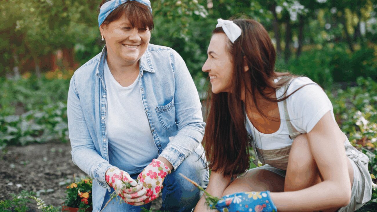 Господині пояснили, що обов'язково зробити на дачі до вихідних
