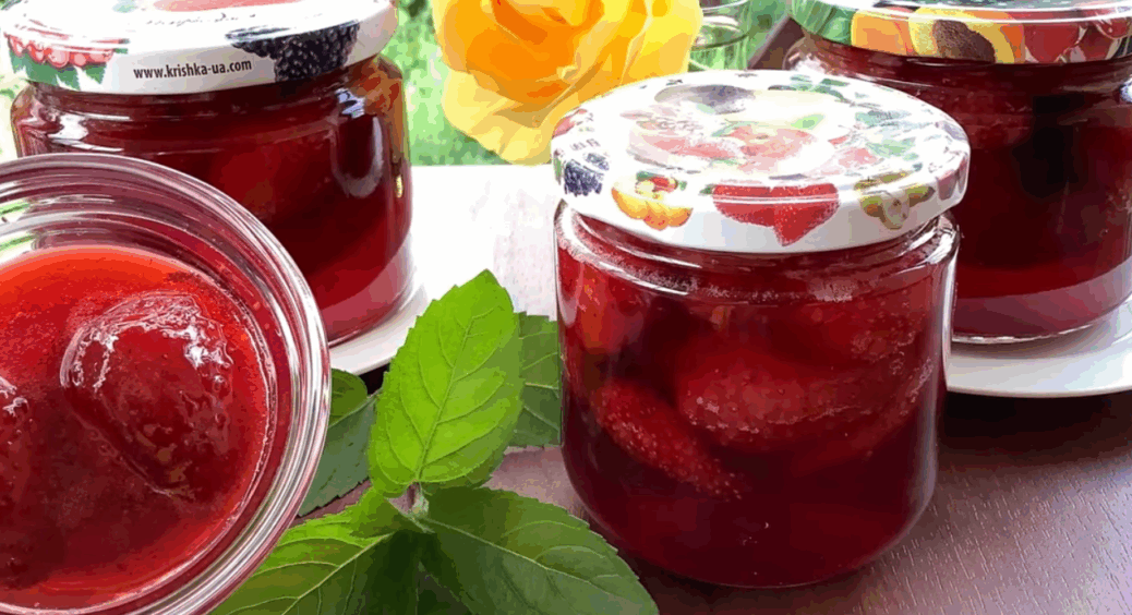 Зварила полуничне варення – і мало не продала баночку за 10 євро: густе, не переварене, з цілими ягодами 