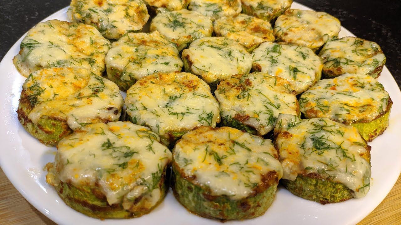 Кулінари розповіли, як приготувати смачну та легку закуску з кабачків