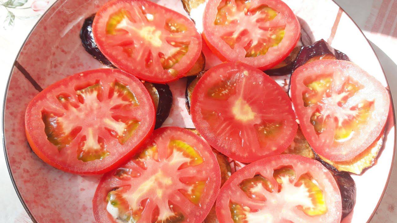 Шеф-кухарі розповіли, як приготувати баклажани на сковороді без кляру