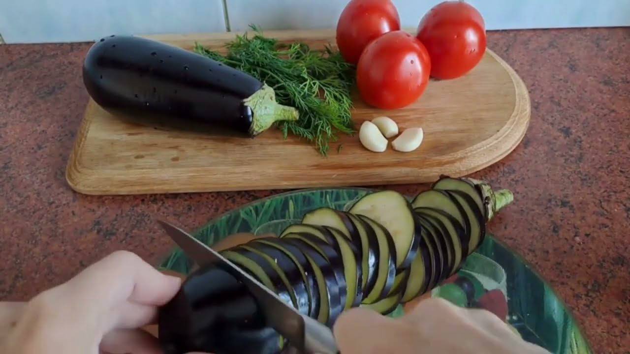 Шеф-кухарі розповіли, як приготувати баклажани на сковороді без кляру