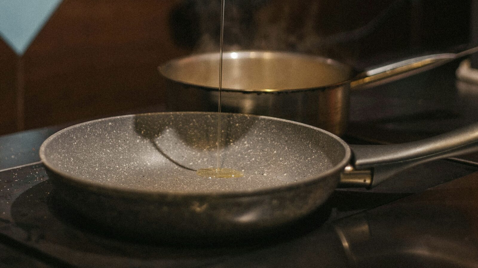 Господині розповіли, як відновити антипригарне покриття сковорідки