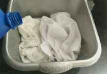Рушники пожовкли за 5 років: зробила 1 трюк на ніч – вранці вони біліші за нові, м’які, наче з магазину Експерти розповіли, як легко відбілити світлі рушники вдома