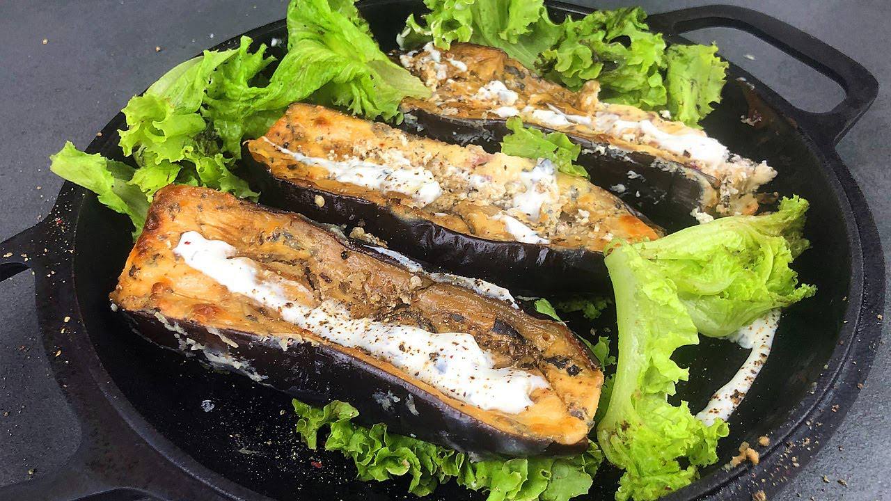 Кулінари розповіли, як приготувати запечені баклажани з часником