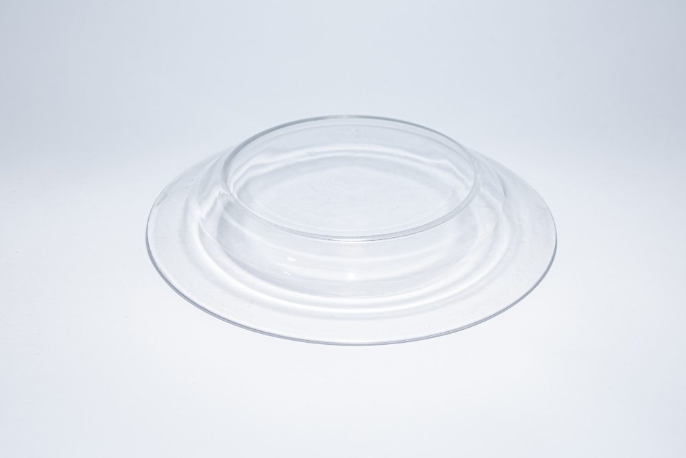 Господині пояснили, що можна зробити з кришками від сметани на кухні