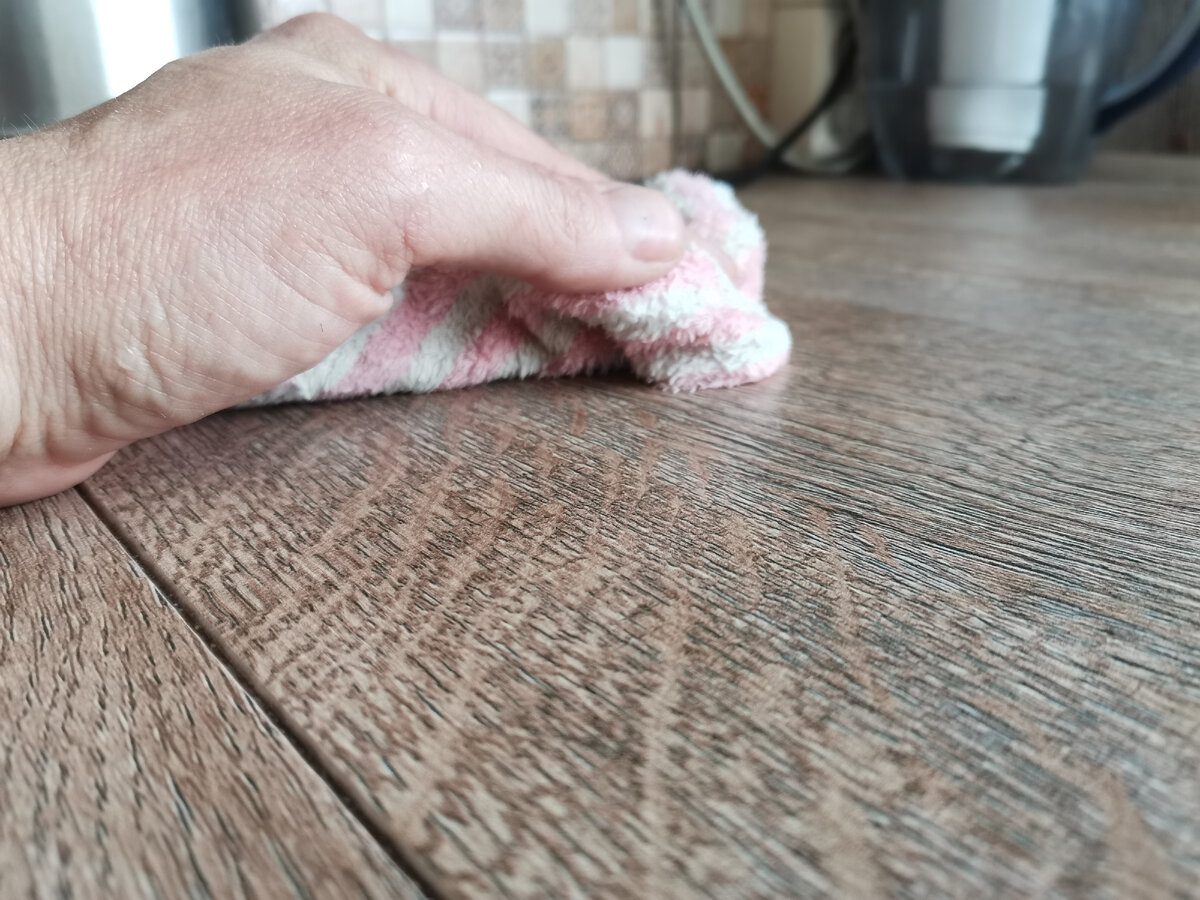 Експерти назвали найміцніше покриття для підлоги для квартири чи приватного будинку