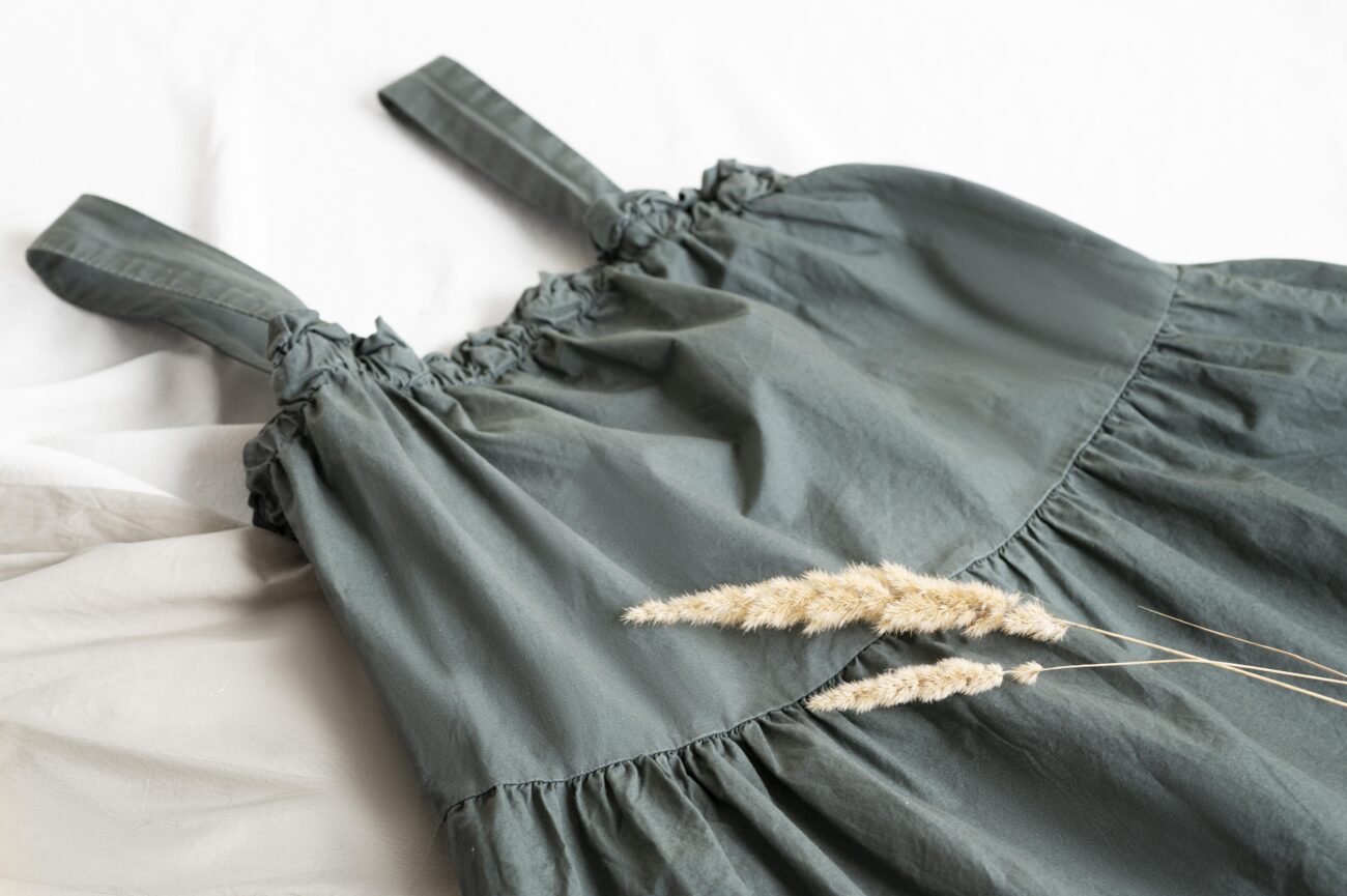 Господині розповіли, як розгладити лляні речі без праски