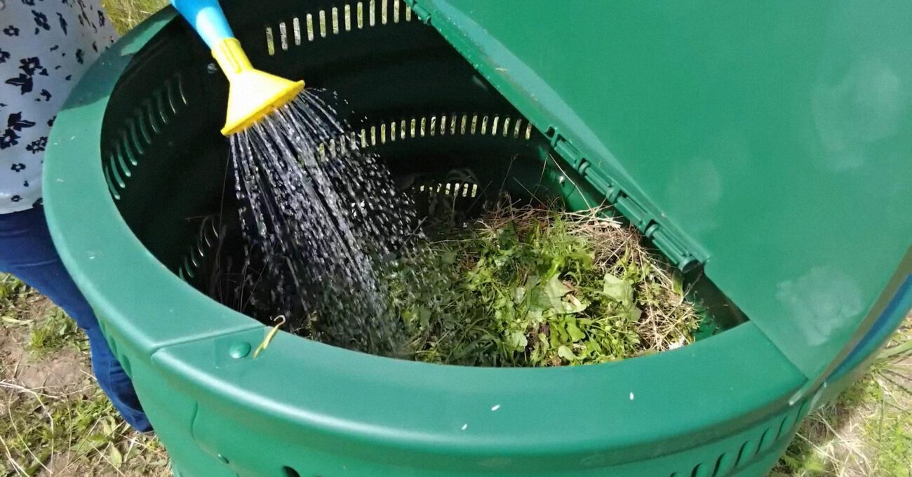 Городники розповіли, як підготувати компост до зими