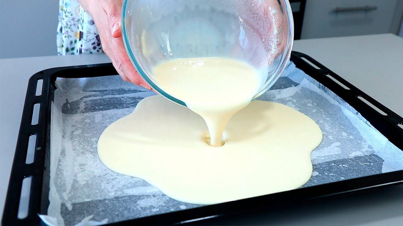 Господині розповіли рецепт лінивих млинців, які готуються без сковорідки 