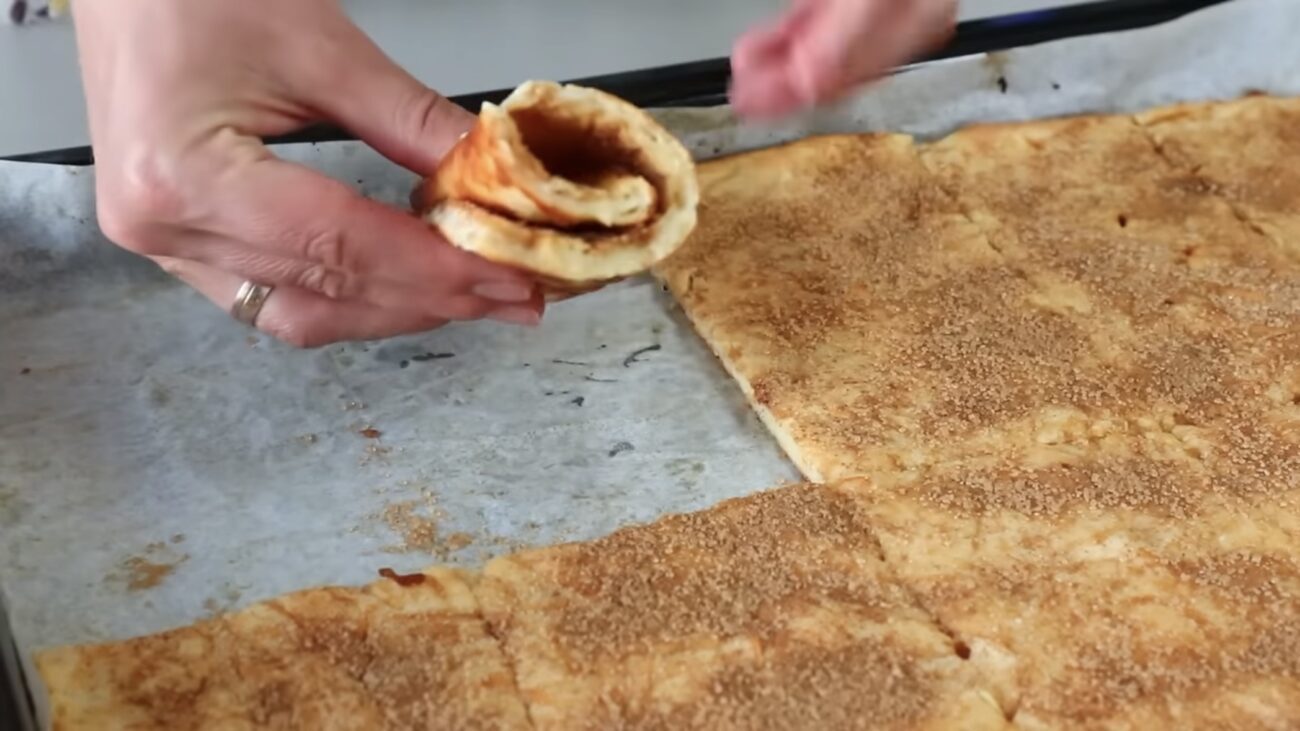 Господині розповіли рецепт лінивих млинців, які готуються без сковорідки 