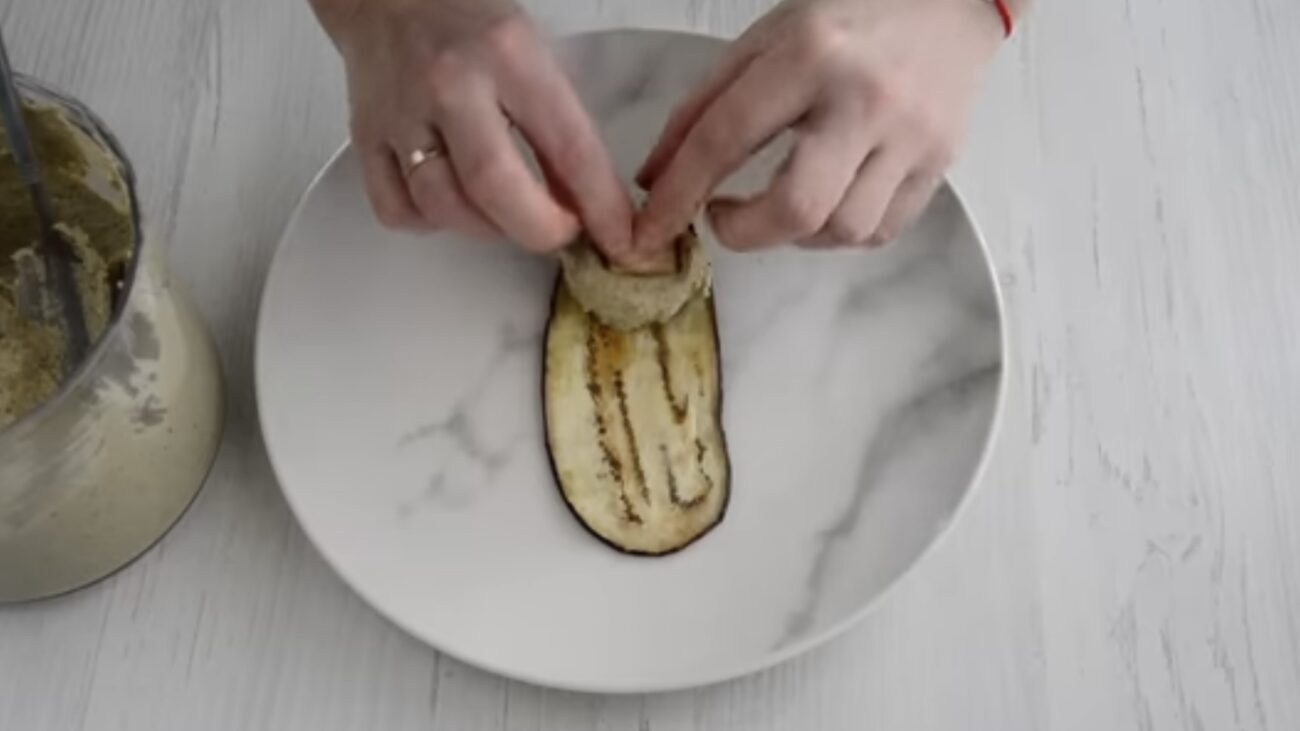 Господині розповіли, як приготувати грузинську закуску з баклажанів 