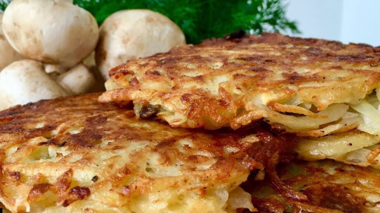 Господині розповіли, що додати в тісто для дерунів, щоб вони були смачнішими 