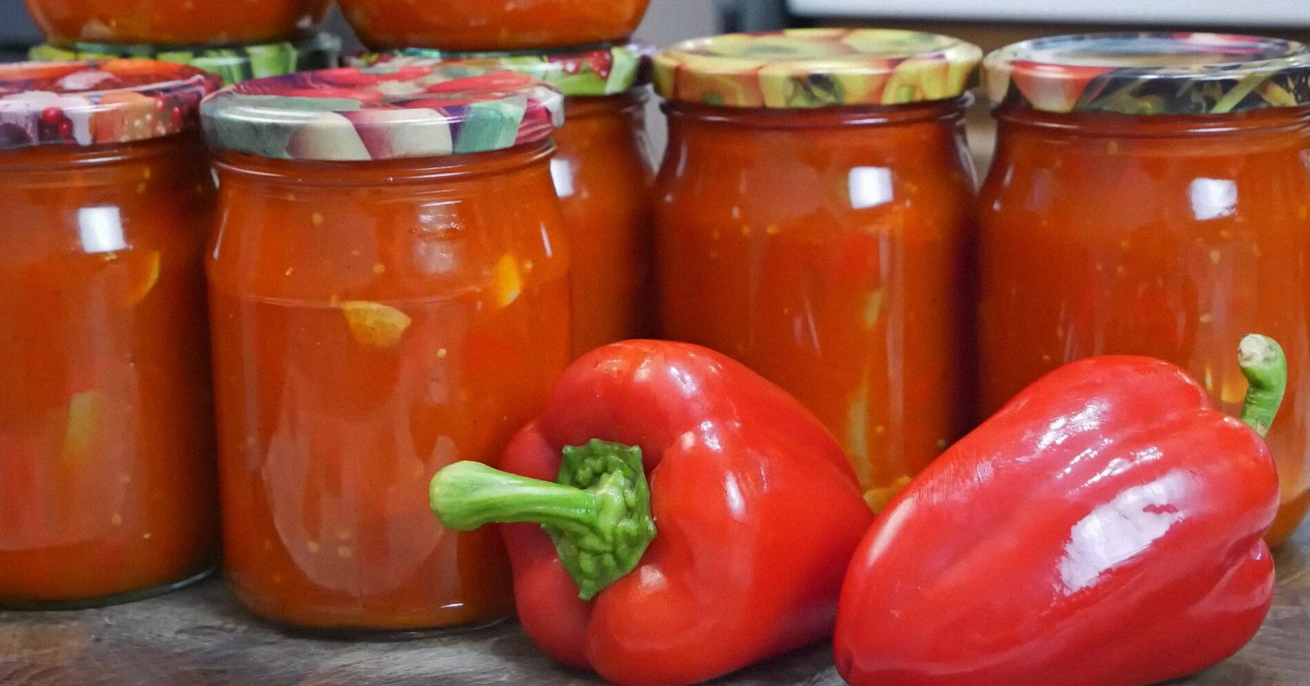 Кулінари назвали секретний інгредієнт для смачного лечо з перцю на зиму